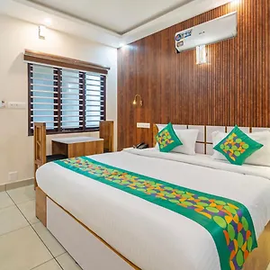 Treebo Thoduvas Star Plaza Cochin Airport Hotel